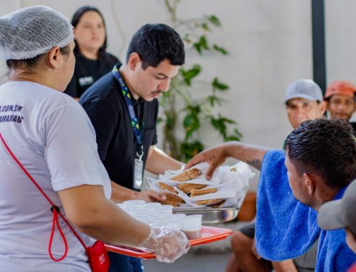 Governo do Amazonas realiza ação de cidadania e saúde para população em situação de rua no Centro de Manaus