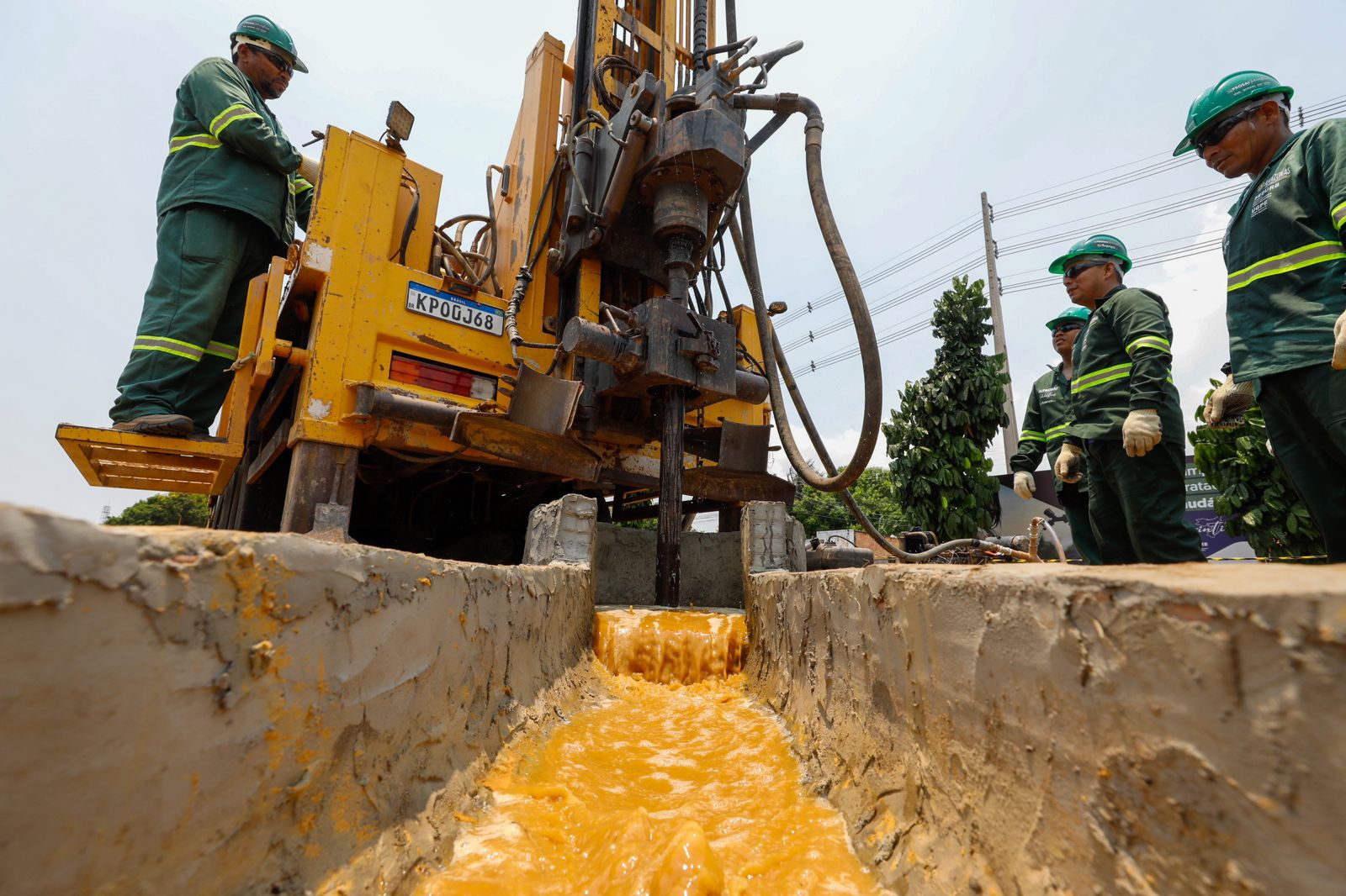 Governo do Amazonas promove oportunidades de emprego com obras do Prosai Parintins