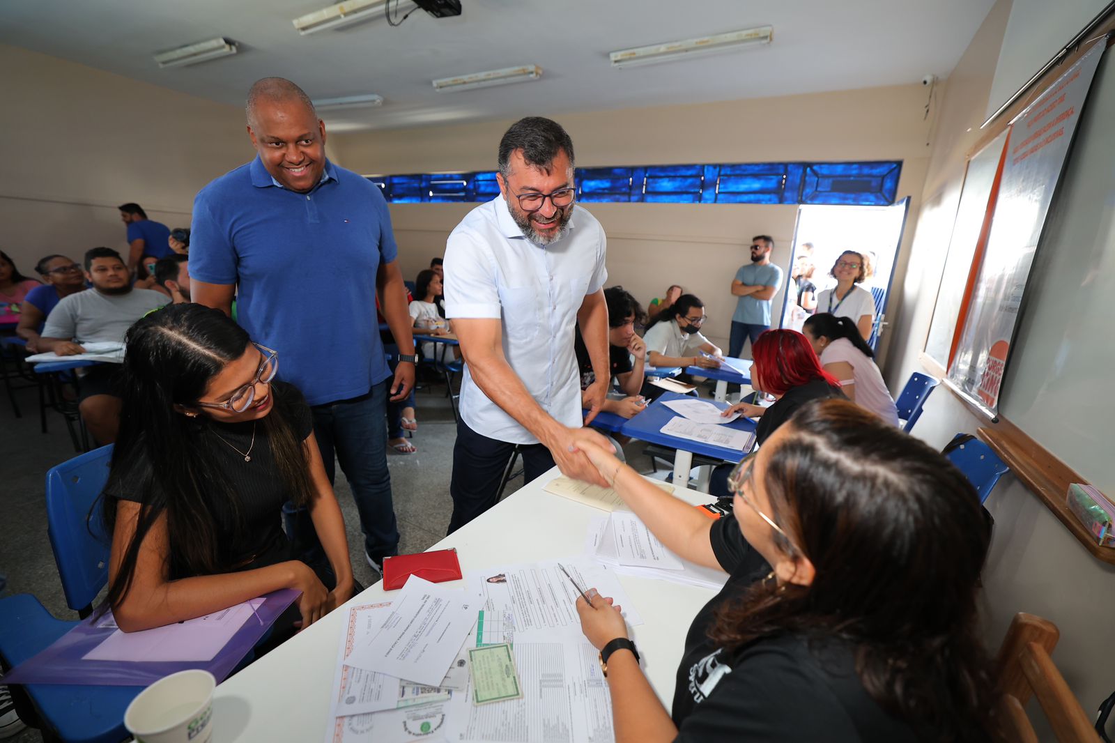 Governador Wilson Lima entrega escola revitalizada na 14ª edição do Governo Presente, na zona leste de Manaus